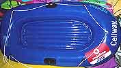 Blaues Schlauchboot